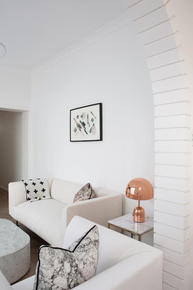 Pearl Terrace - Heritage Elegance In Redfern's Heart Holiday home *