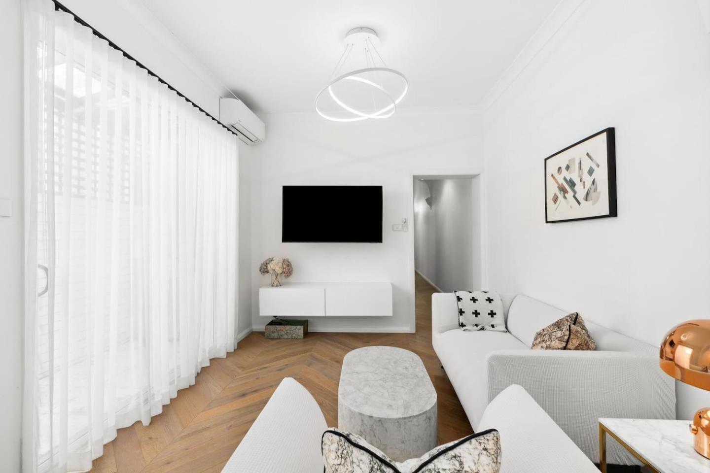 Pearl Terrace - Heritage Elegance In Redfern's Heart Holiday home Sydney