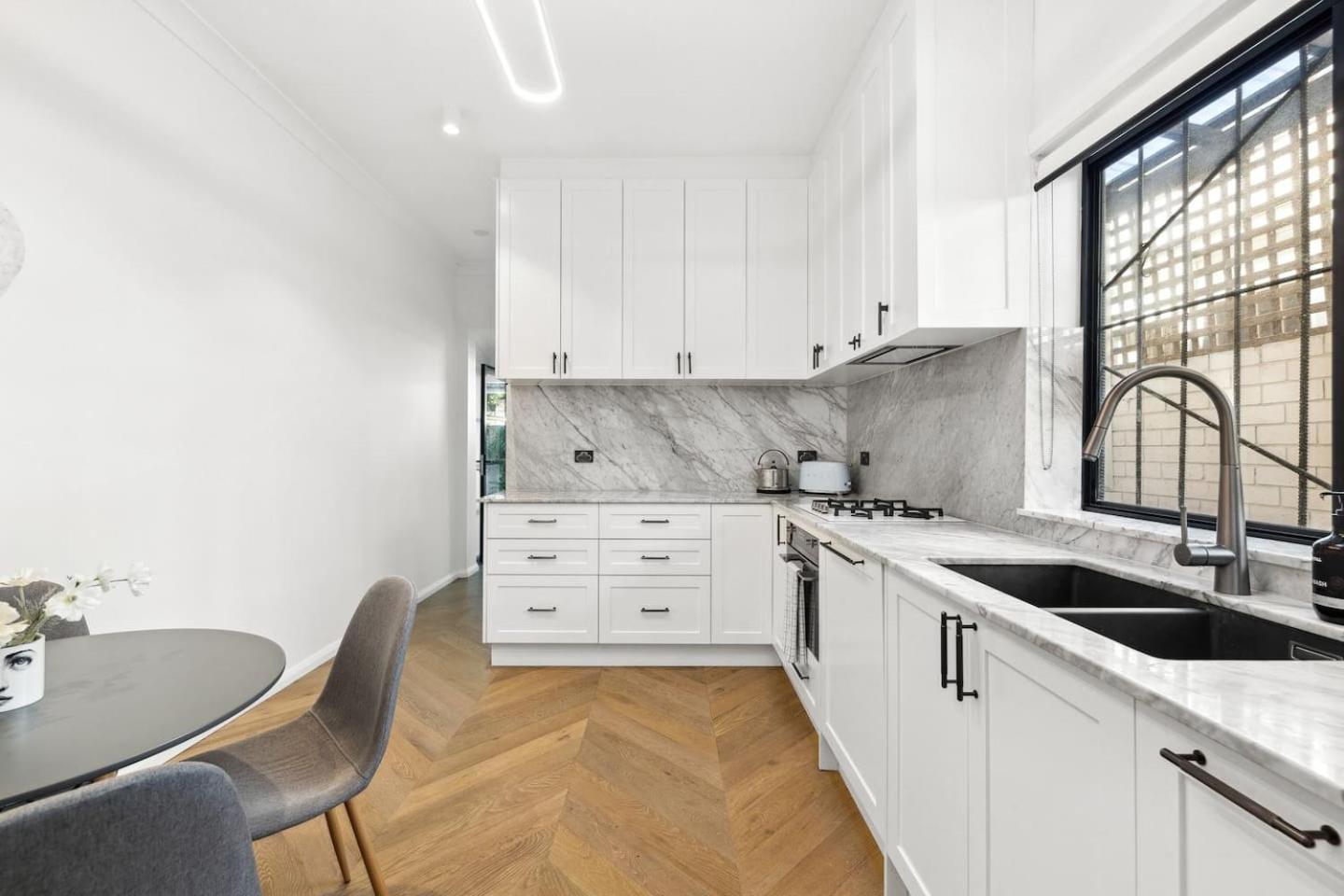 Holiday home Pearl Terrace - Heritage Elegance In Redfern's Heart